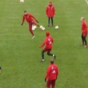 Bayern players torture teammates with 61-touch keep away | FOX SOCCER
