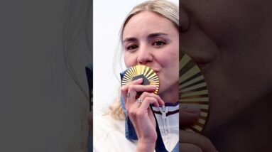 Smooch goals πππ₯ #Olympics #InternationalKissingDay 26 Smooch goals πππ₯ #Olympics #InternationalKissingDay