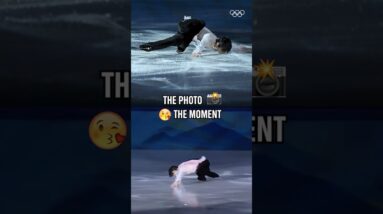 How could we not remember this iconic HanyuYuzuru moment from the #Beijing2022 Gala? 20 How could we not remember this iconic HanyuYuzuru moment from the #Beijing2022 Gala?